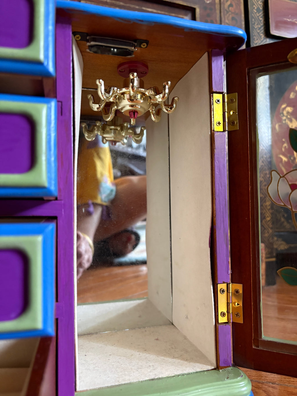 Flower power jewelry box