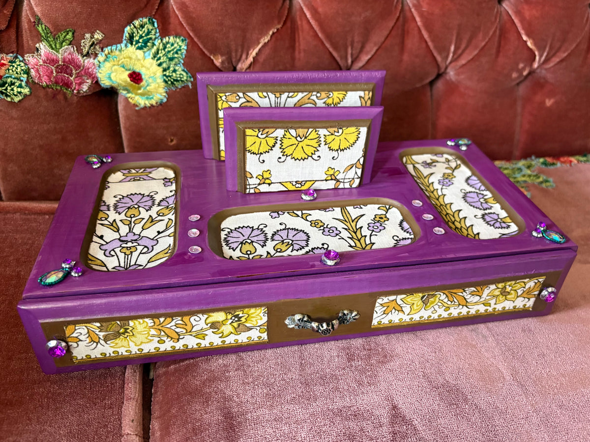 Flower Frolic desktop organizer/jewelry box