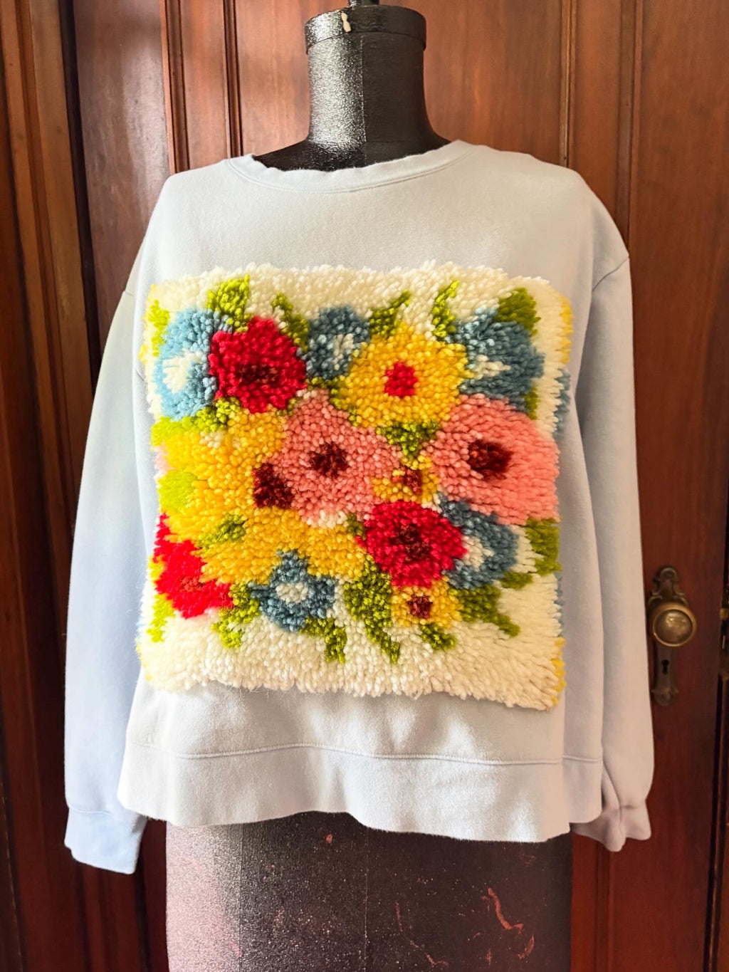 Floral rug sweatshirt