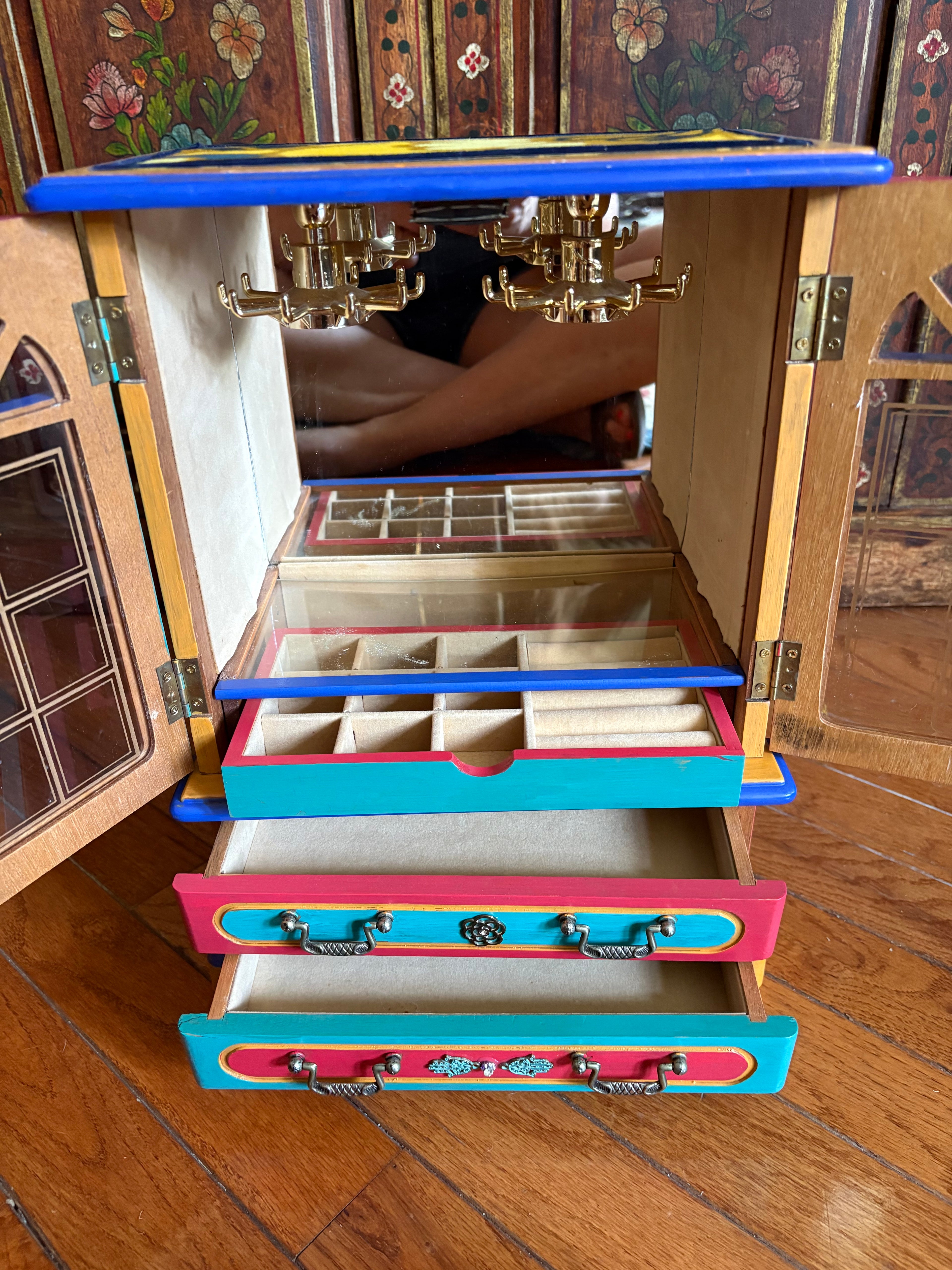 Velvet Groove jewelry box