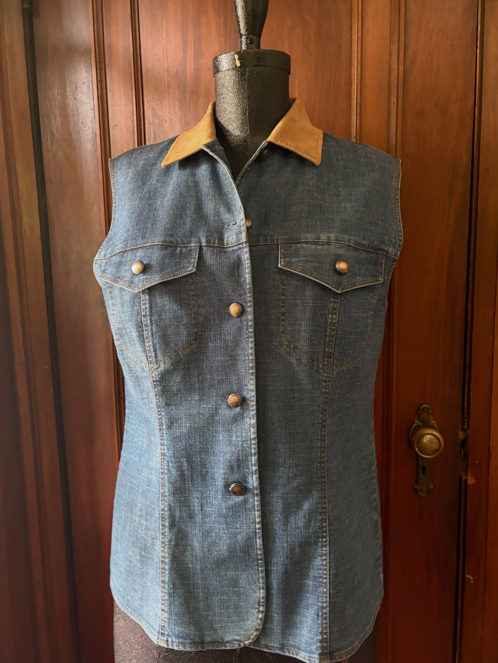 Denim vest with cowboy panel