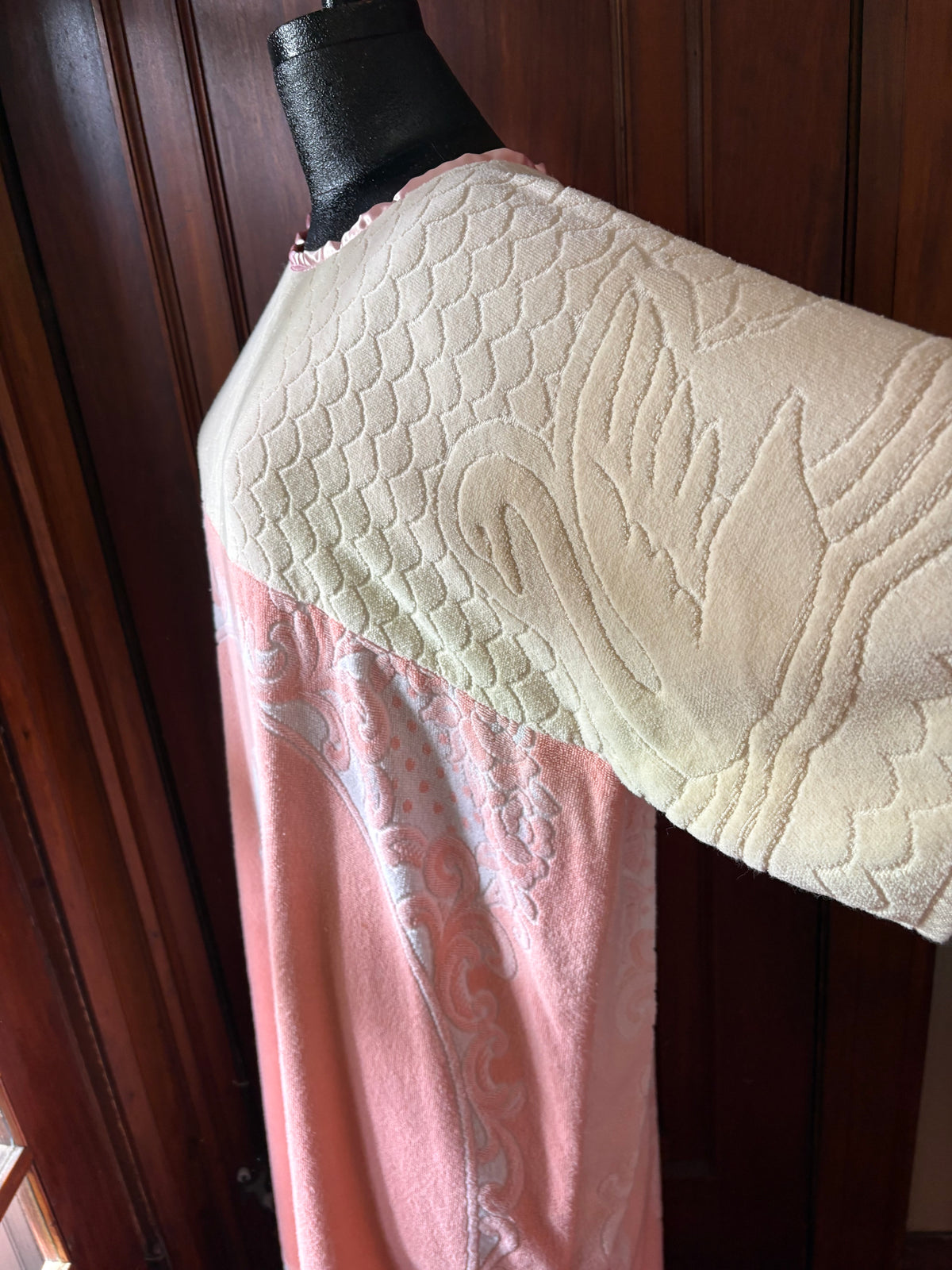 Swan Cameo towel caftan