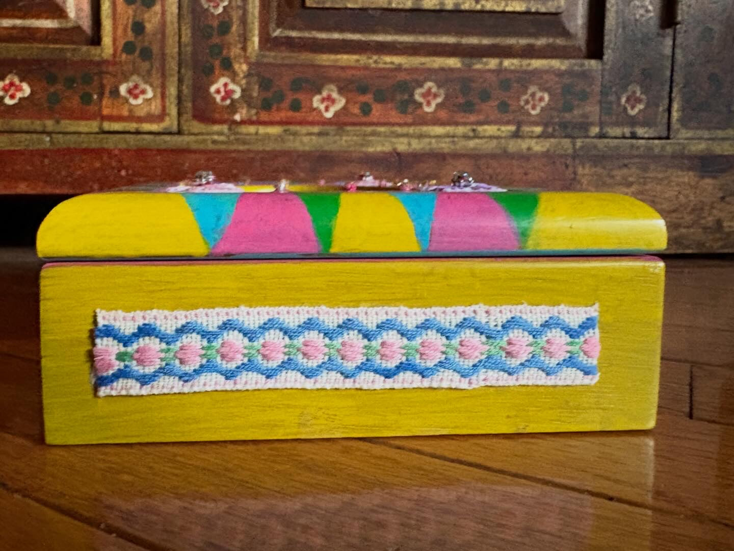 Colourful cottage jewelry box