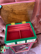Iris jewelry box