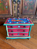 Friendly farm jewelry box